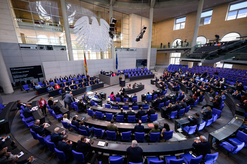 Ab 2025 sollen nur noch 630 Abgeordnete in den Bundestag einziehen.