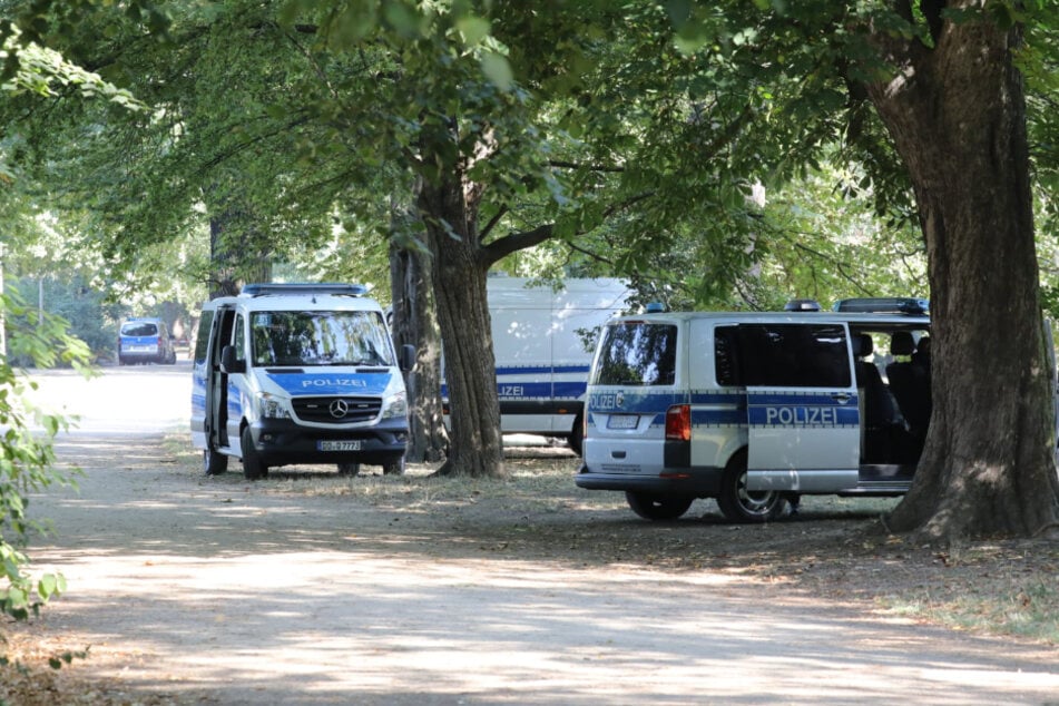 Seit Mittwochmorgen ist wieder ein Großaufgebot der Polizei am Inselteich im Einsatz.