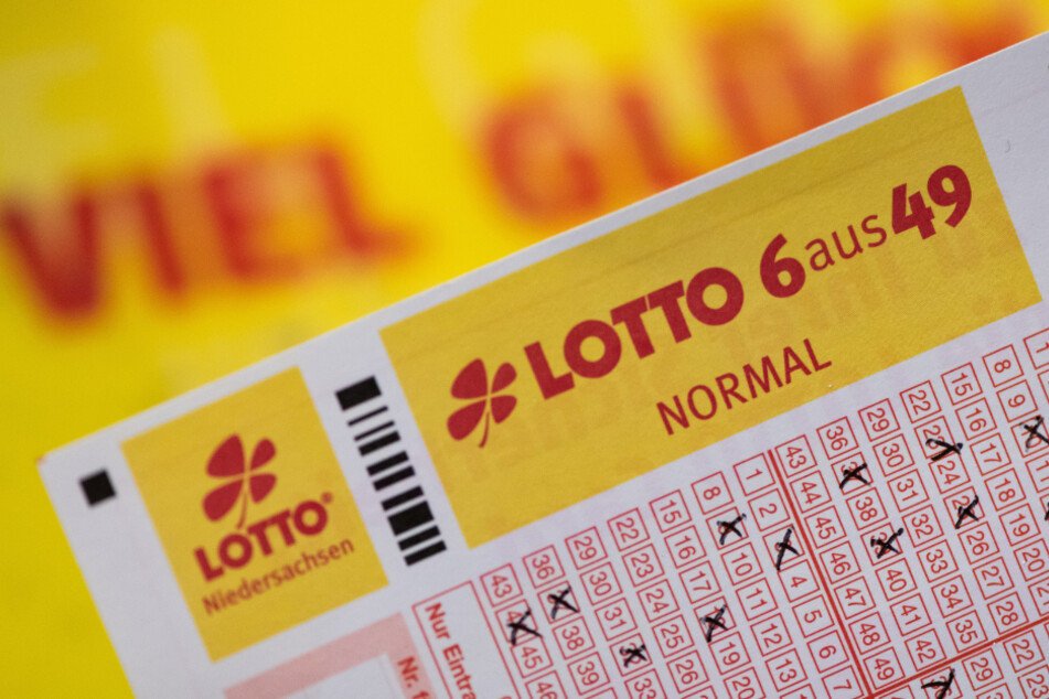 Satter Lottogewinn aus Leverkusen: Tipper sahnt 2,7 Millionen Euro ab!