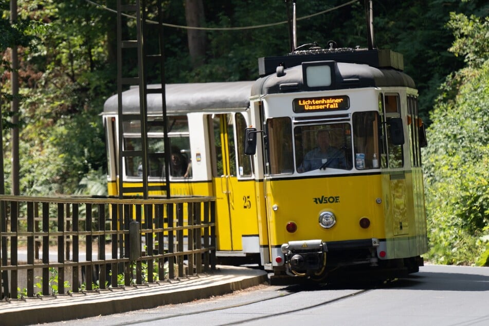 An der Bahn entstand ein kleiner Schaden. (Symbolfoto)
