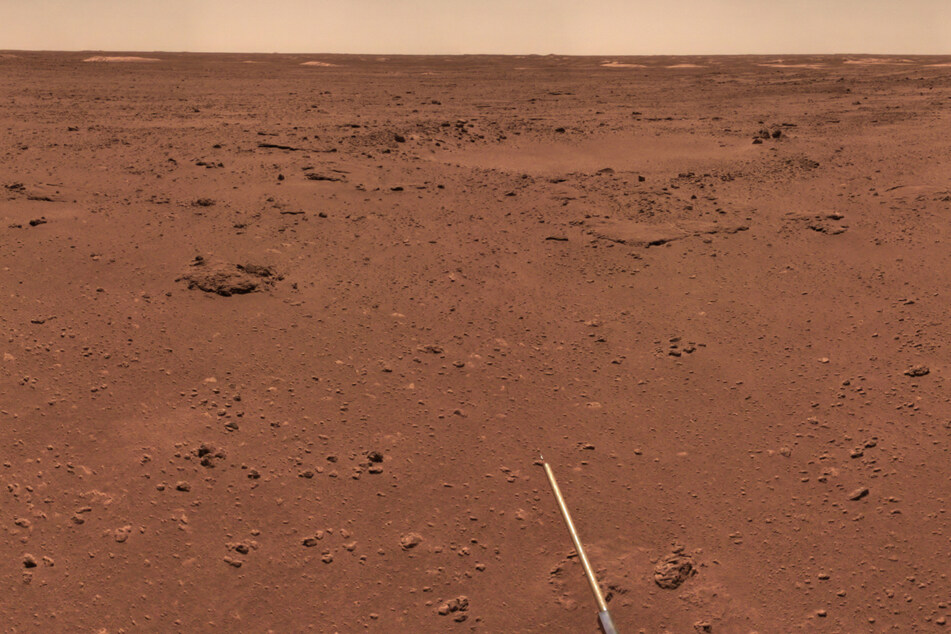 Der Rover "Zhurong" fotografierte im letzten Jahr die Oberflächenlandschaft des Mars.