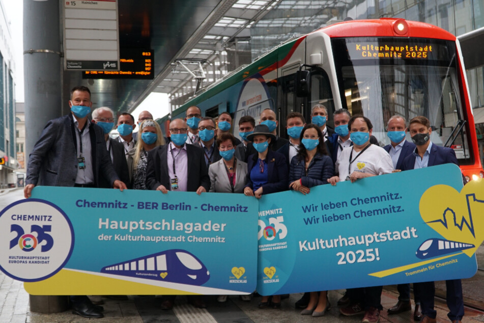 Um 8 Uhr stieg die Delegations-Vorhut an der Zenti ein. Ab Chemnitz ging es in gut zwei Stunden über Elsterwerda in die Hauptstadt.