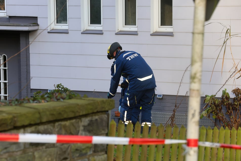 Einsatzkräfte, unter anderem vom THW, waren vor Ort.