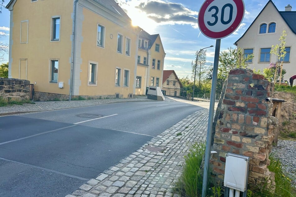 Wer hier nicht rechtzeitig auf Tempo 30 abbremst, für den wird's teuer.