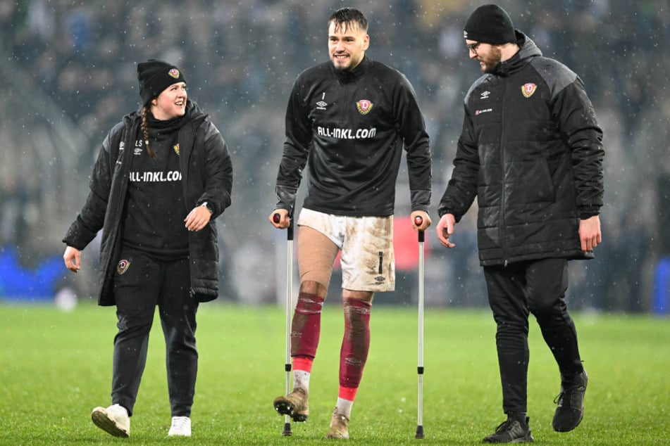 Stefan Drljaca (24, M.) verließ in Bielefeld das Spielfeld mit Krücken. Er hat eine schwere Muskelverletzung im rechten Oberschenkel erlitten, wird lange ausfallen.