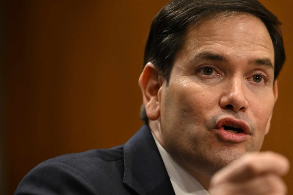 Rubio warns Panama of consequences for Chinese "influence and control" over canal