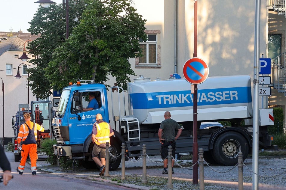 Für die betroffenen Anwohner wurde ein Trinkwasser-Tankwagen bereitgestellt.