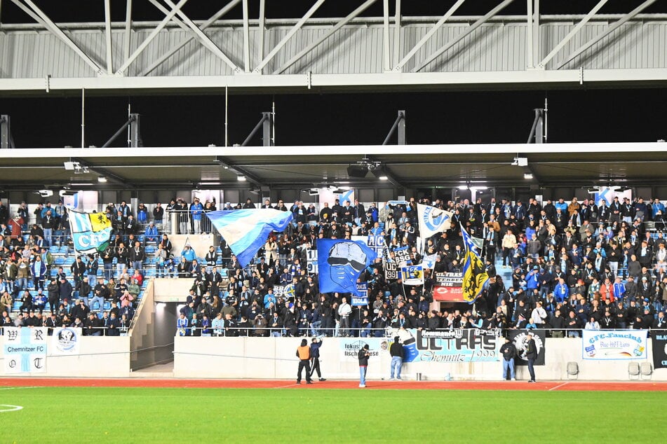 Die CFC-Fans werden morgen wieder zahlreich ins Dresdner Heinz-Steyer-Stadion kommen. Vor zwei Jahren gewann Chemnitz mühevoll mit 3:0 beim Dresdner SC.