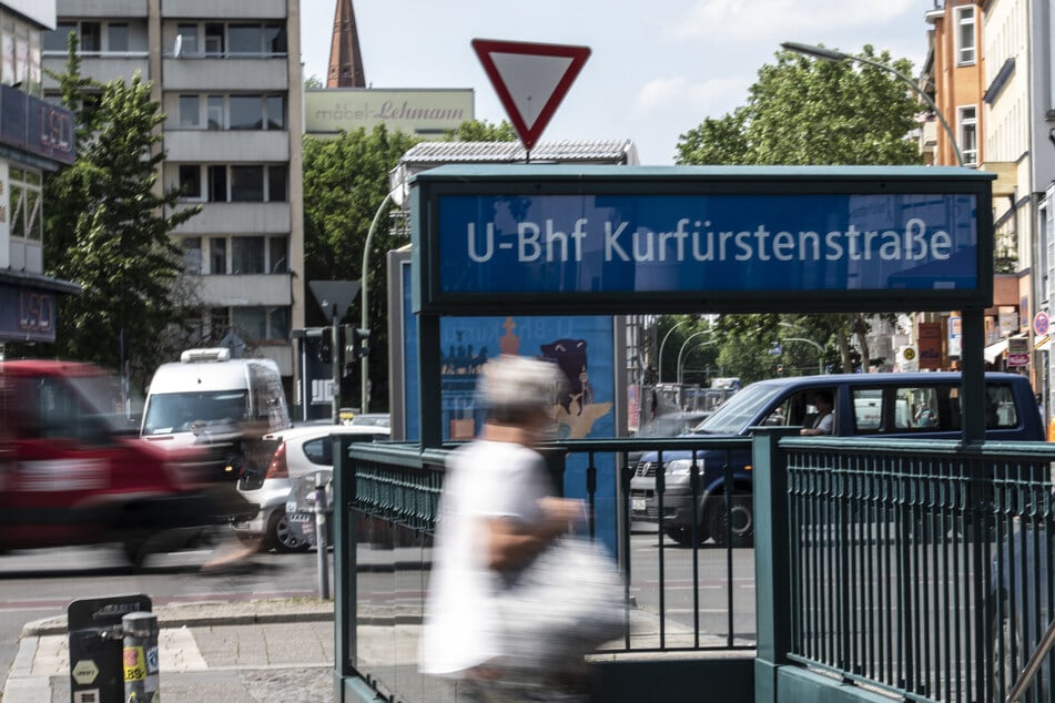 Die Kurfürstenstraße in Tiergarten ist bekannt für den dort ansässigen Straßenstrich. (Archiv)