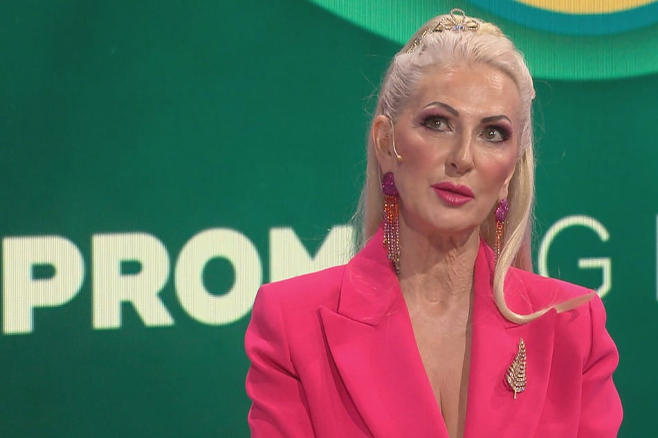 Promi Big Brother: Tränen-Drama bei "Promi Big Brother": Désirée Nick trauert um ihre Mutter