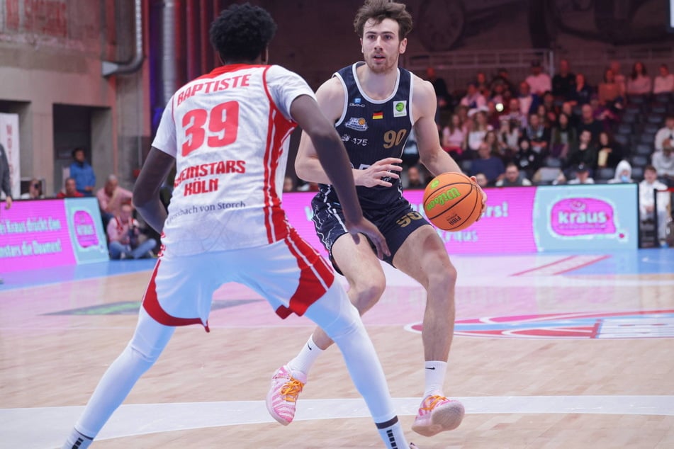 Jannis Alexander Götz Maria Freiherr von Seckendorff (23) bestritt bei den Eisbären Bremerhaven in der abgelaufenen Saison 42 Pflichtspiele.