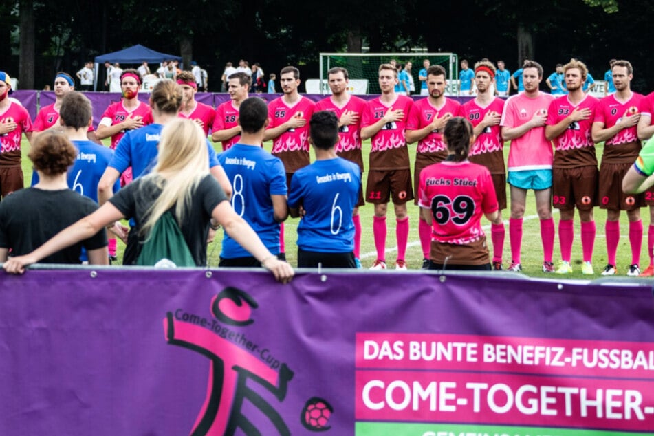 "Come-Together-Cup" startet heute! Das musst Du zum Kölner Fußball-Spaß wissen