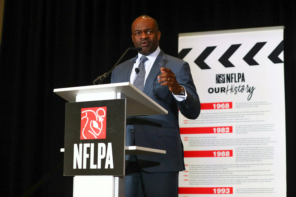 NFLPA Executive Director DeMaurice Smith leads his organization into the 2021 regular season with a revised Covid-19 testing protocol agreement with the league.