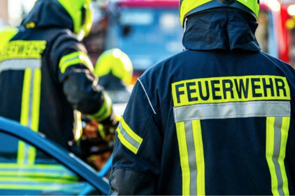 Tragischer Unfall in Sachsen-Anhalt: Autofahrer offenbar im eigenen Wagen verbrannt