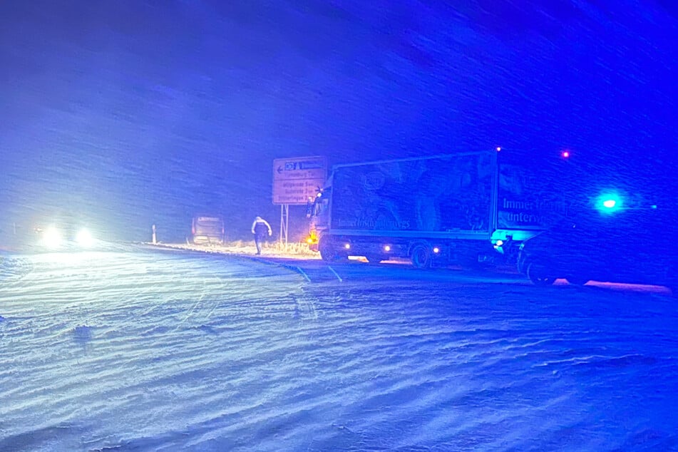 Auf der L89 wurde eine Person bei einem Unfall leicht verletzt.