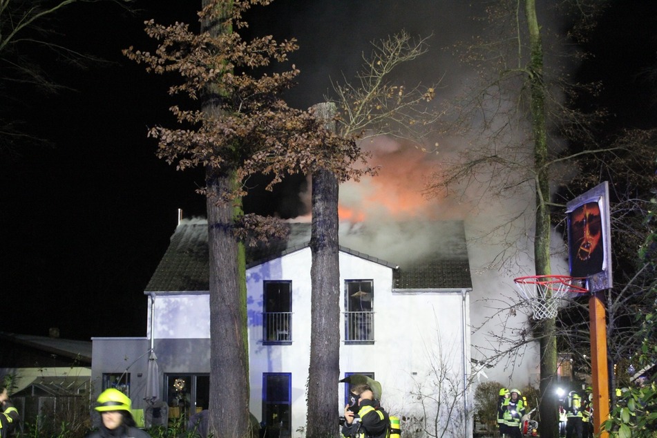 Das Obergeschoss des Einfamilienhauses stand in Brand.