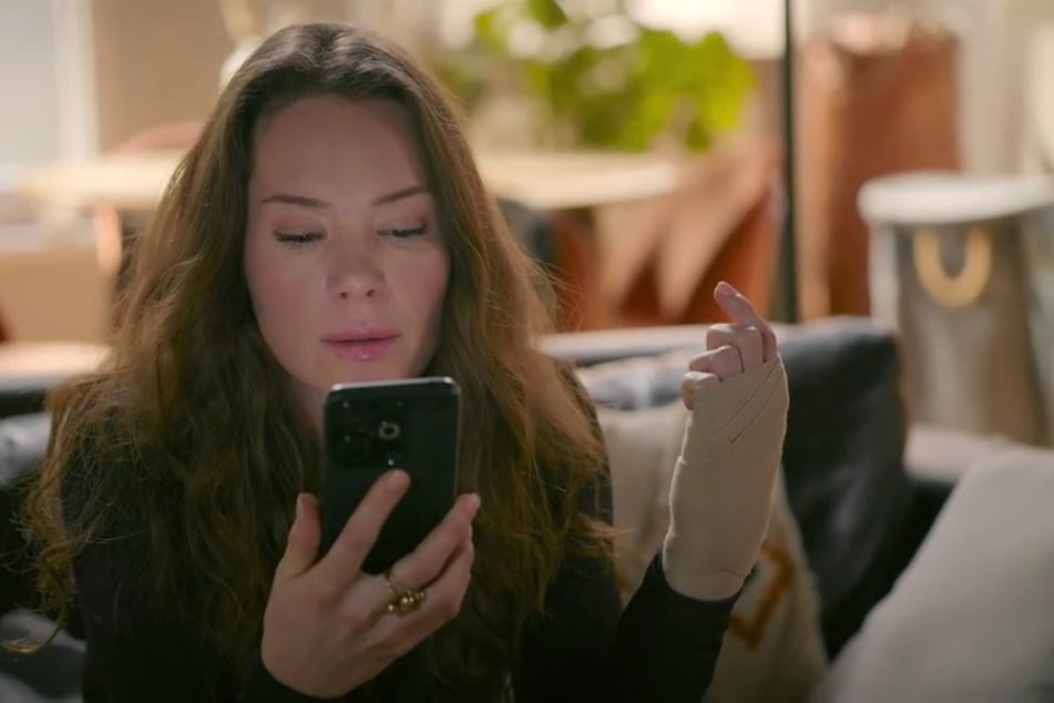 Emma ruft eine Samenbank an.