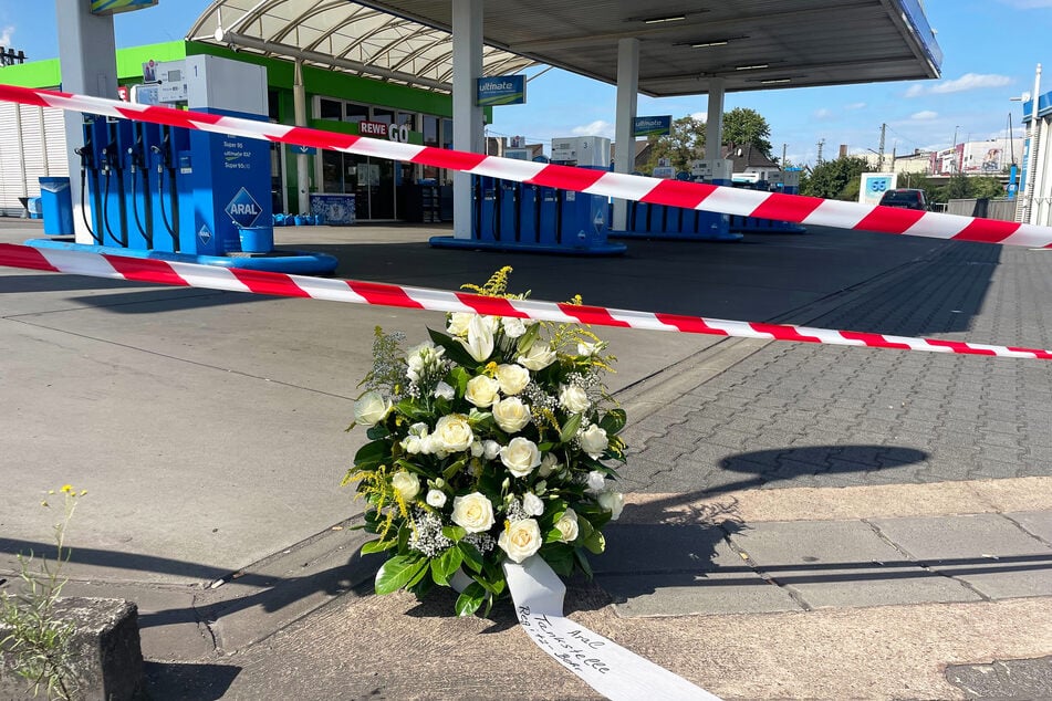 Der 34-jährige Polizist starb, als er nach einem Tankstellenraub mit Kollegen den mutmaßlichen Täter stellen wollte.