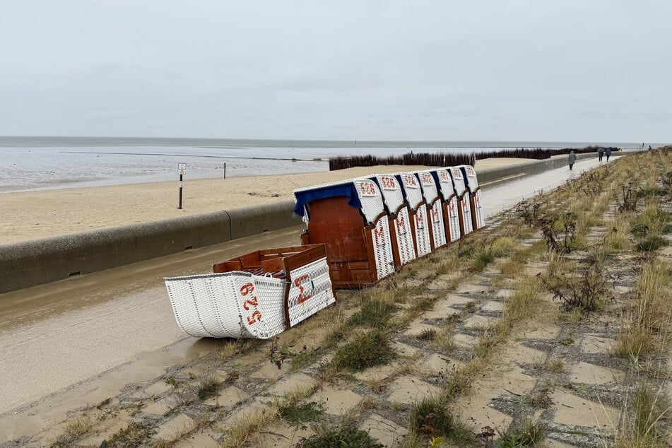 An der Nordsee ist es durch ein Orkantief besonders windig.
