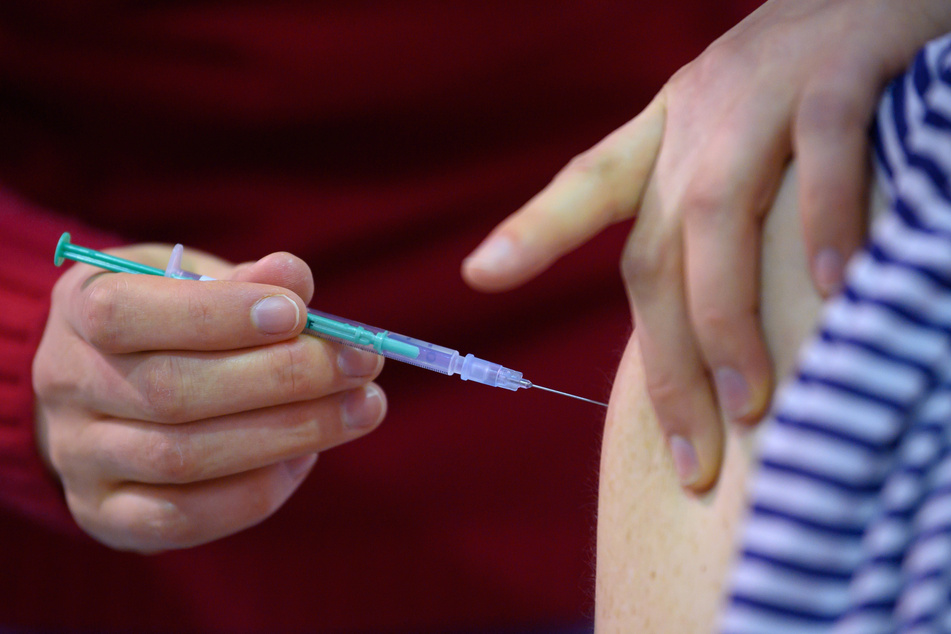 Sachsen schafft es langsam, immer mehr Menschen pro Tag zu impfen.