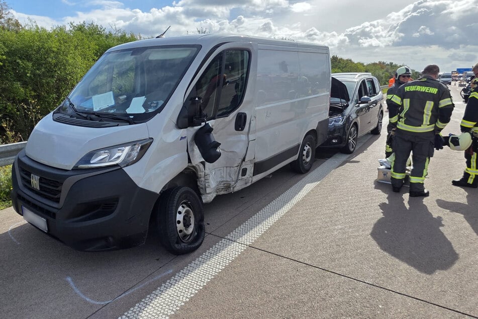 Unfall bei Schkeuditz: Die Autobahn wurde voll gesperrt.