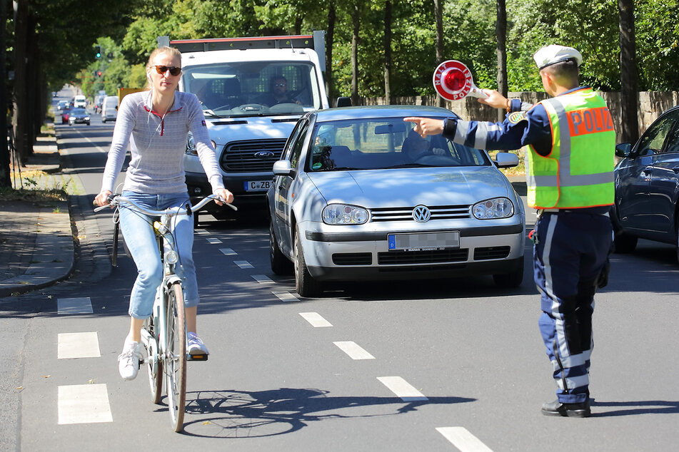 Mindestabstand zu Radfahrern: Für Autofahrer wird's jetzt in Dresden ernst!