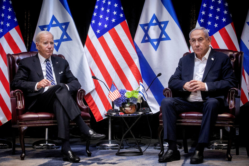 President Joe Biden (l.) has urged Israeli Prime Minister Benjamin Netanyahu to send a team of officials to Washington to discuss how to avoid an all-out invasion of Rafah in the southern Gaza Strip.
