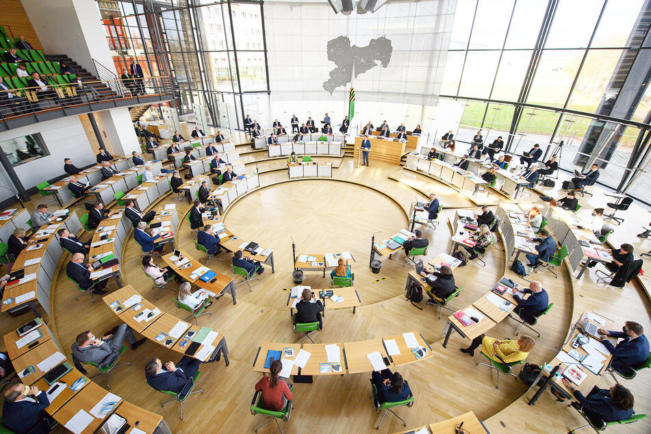 Blick in den Plenarsaal des Sächsischen Landtages.