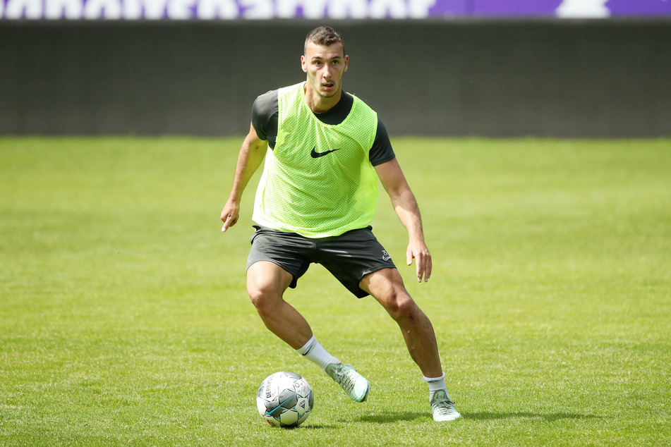 Dominik Wydra (26) verlässt Aue vorfristig.