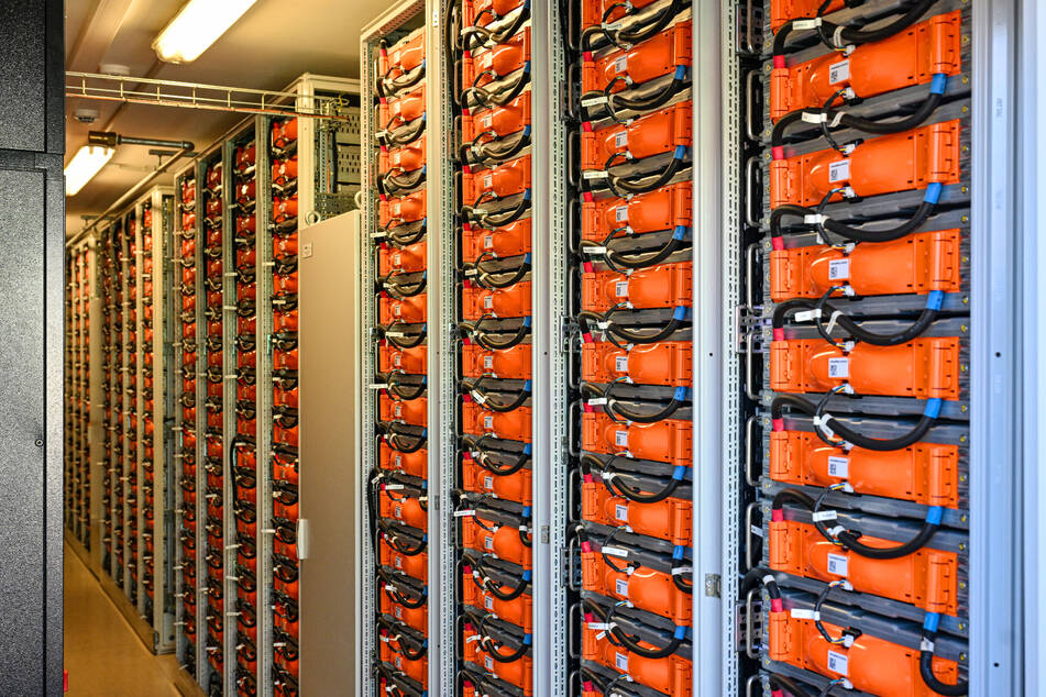 Der Batteriespeicher hat schon ein paar Jahre auf dem Buckel, funktioniert zum Großteil aber immer noch ausgezeichnet.