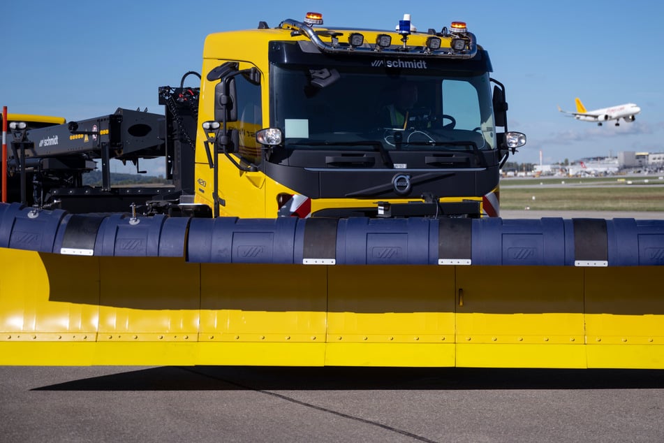 Aéroport de Leipzig/Halle teste les chasse-neige autonomes