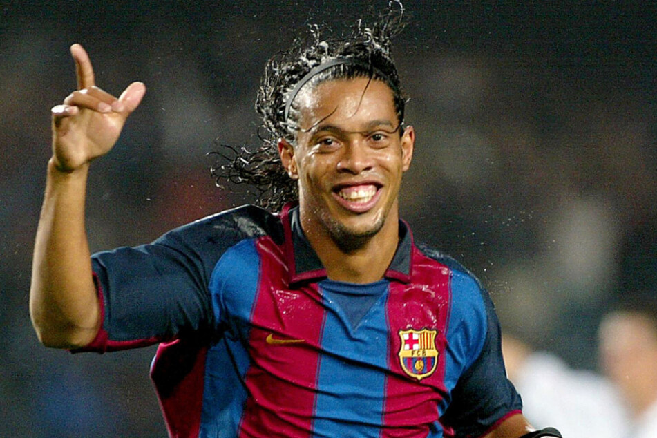 Ronaldinho (42) erlebte seine erfolgreichsten Jahre bei den Blaugrana. Zieht sein Sohn bald nach?
