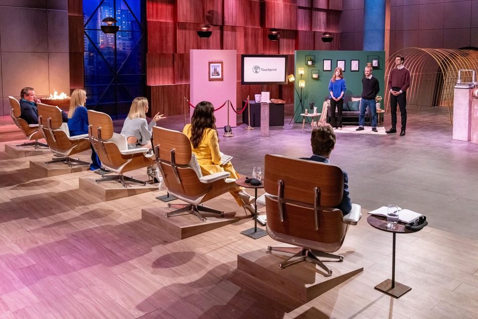 Gespannte Stimmung im Studio: Werden die Löwen anbeißen?