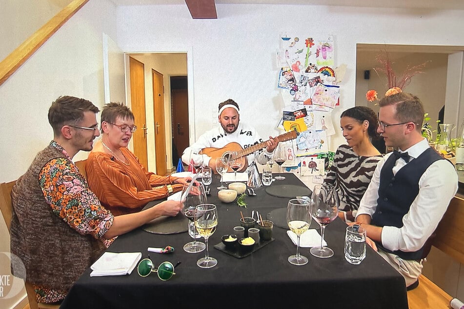Auch beim Dinner sorgt Markus zwischendrin für unterhaltsame Show-Einlagen.