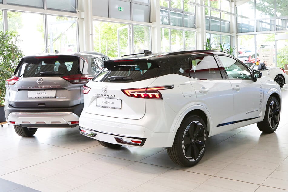 Nissan Qashqai oder X-Trail? Wer sich nicht entscheiden kann, plant jetzt beim Autocenter Dresden die Probefahrt.