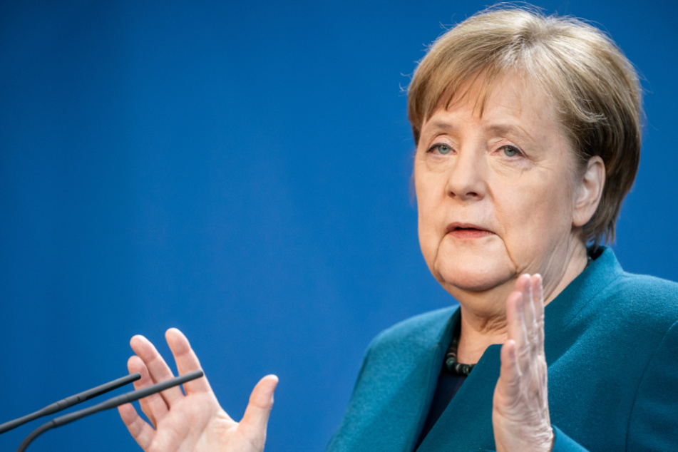 Kanzlerin Merkel (65, CDU).