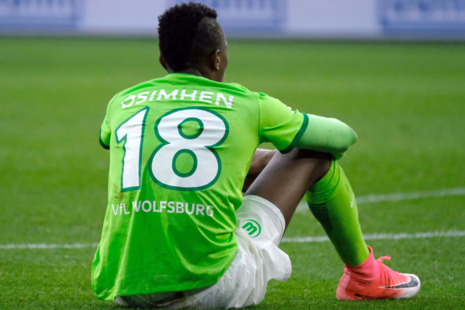 Beim VfL Wolfsburg schaffte Victor Osimhen (22) nicht den Durchbruch im Herrenbereich. Nach seinem Wechsel ins Ausland ging es für den Torjäger aber steil bergauf.