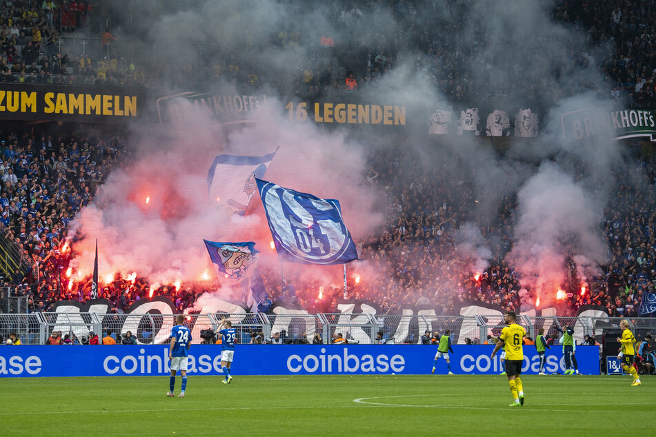 Schalker Ultras im Morgengrauen brutal von BVB- und Essen-Fans überfallen