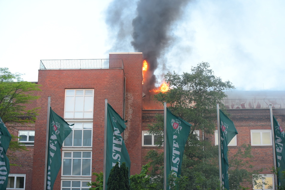 Hamburg: Feuer in Hamburger Holstenbrauerei ausgebrochen: War es Brandstiftung?