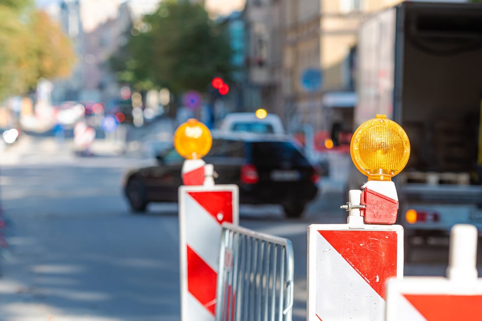 In Kürze werden mehrere Straßen in Köln-Rodenkirchen gesperrt. Auch der öffentliche Nahverkehr ist betroffen. (Symbolbild)