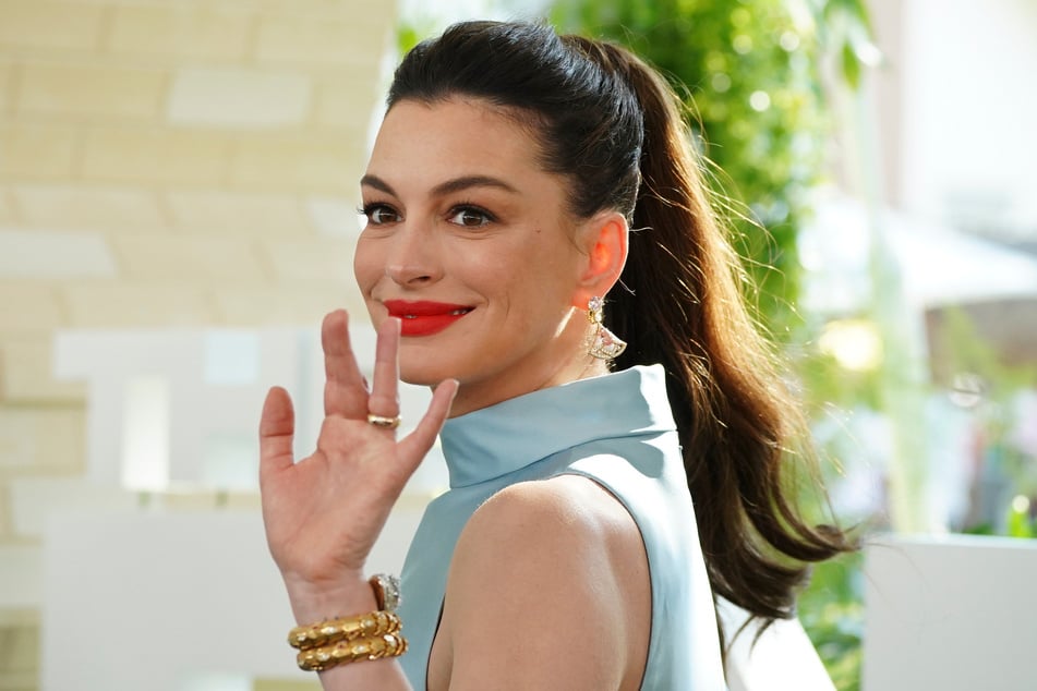 Hathaway soll sich bei einem zufälligen Treffen bei Bill und Tom Kaulitz unbeliebt gemacht haben.