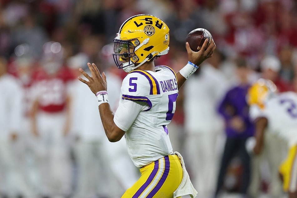 This season, Jayden Daniels (pictured) joined Johnny Manziel as the only two players in SEC history to achieve both 3,500 passing yards and 1,000 rushing yards in a single season.