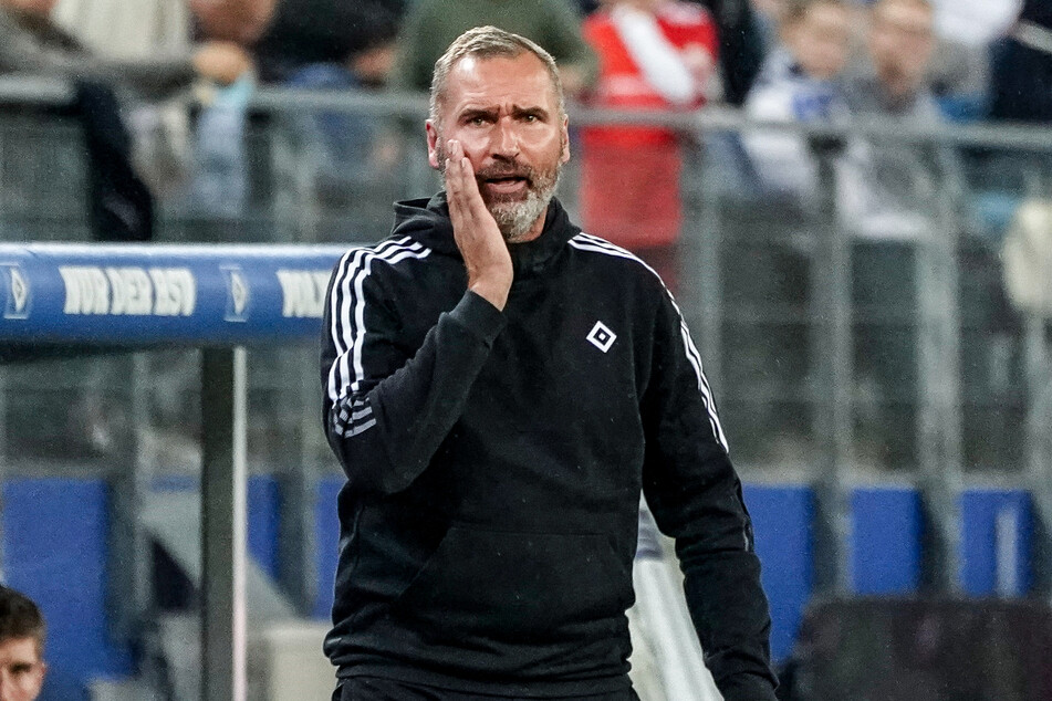 HSV-Coach Tim Walter (46) hatte einen Tag nach Seelers Tod bei der obligatorischen Pressekonferenz Tränen in den Augen.