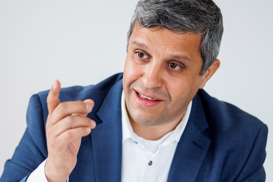 Raed Saleh (45) ist Landesvorsitzender der SPD Berlin und Vorsitzender der SPD-Fraktion im Abgeordnetenhaus.