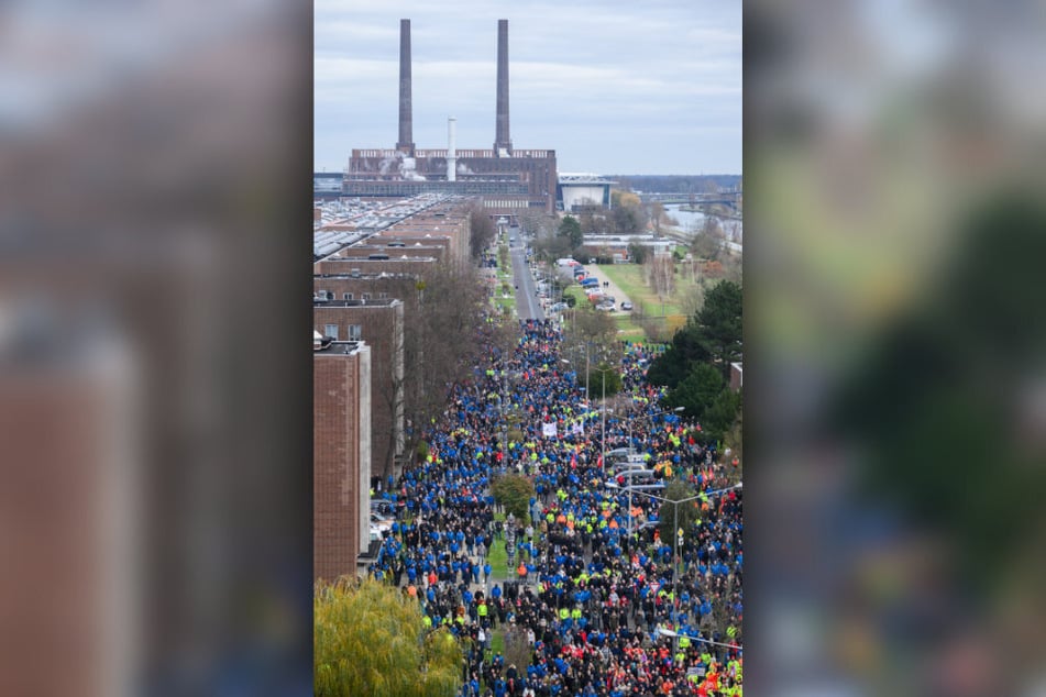 Beim Hauptwerk in Wolfsburg demonstrierten 47.000 Mitarbeitende.