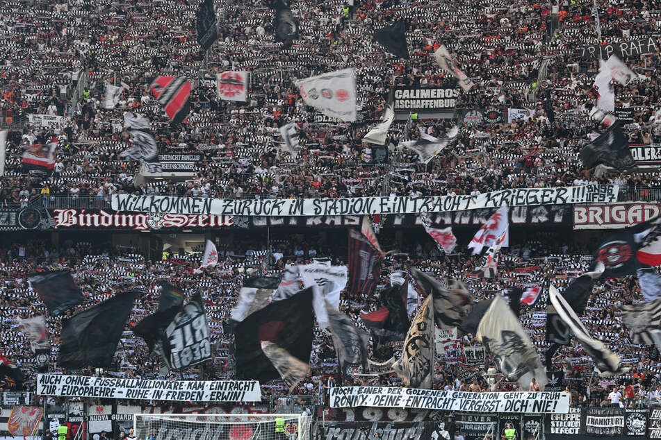 Nach dem 2:0-Erfolg gegen Mönchengladbach packten die Eintracht-Fans direkt den "Meister-Gesang" aus.