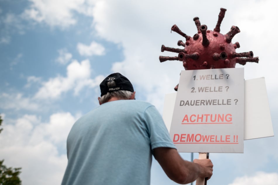 Vor Demo Wochenende In Leipzig Querdenker Distanzieren Sich Von Gewaltaufrufen Tag24