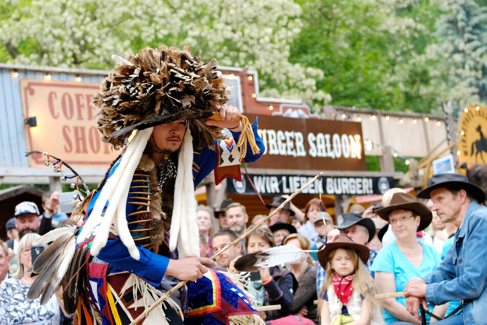 Bei früheren Karl-May-Festspielen waren auch leibhaftige Stammesmitglieder aus South Dakota dabei. Diesmal fiel die Sause aus.