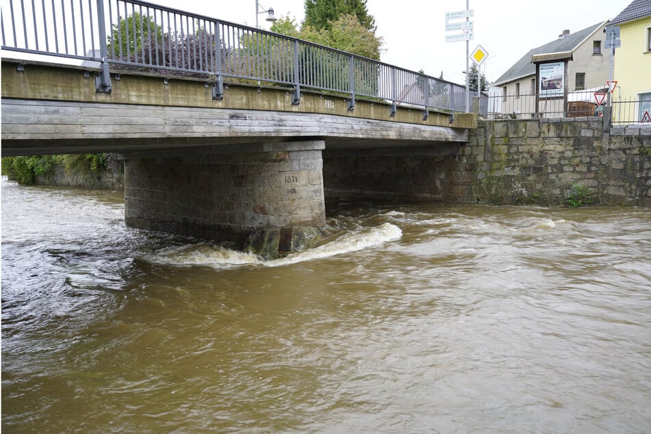 In Bautzen beträgt der Wasserstand am Nachmittag (Stand 15.30 Uhr) 2,51 Meter.