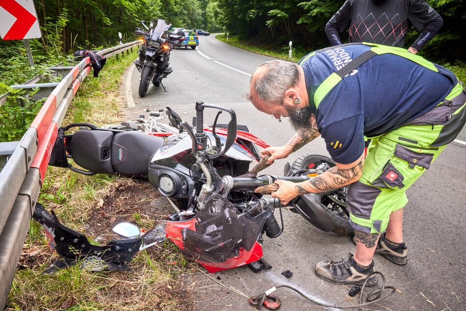 Die Ducati bekam bei dem Unfall einiges ab.